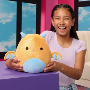 Adopt_Me-SQAM00013-Golden_Dragon_Squishmallows-Lifestyle-1×1-FINAL-01-lpr.jpg